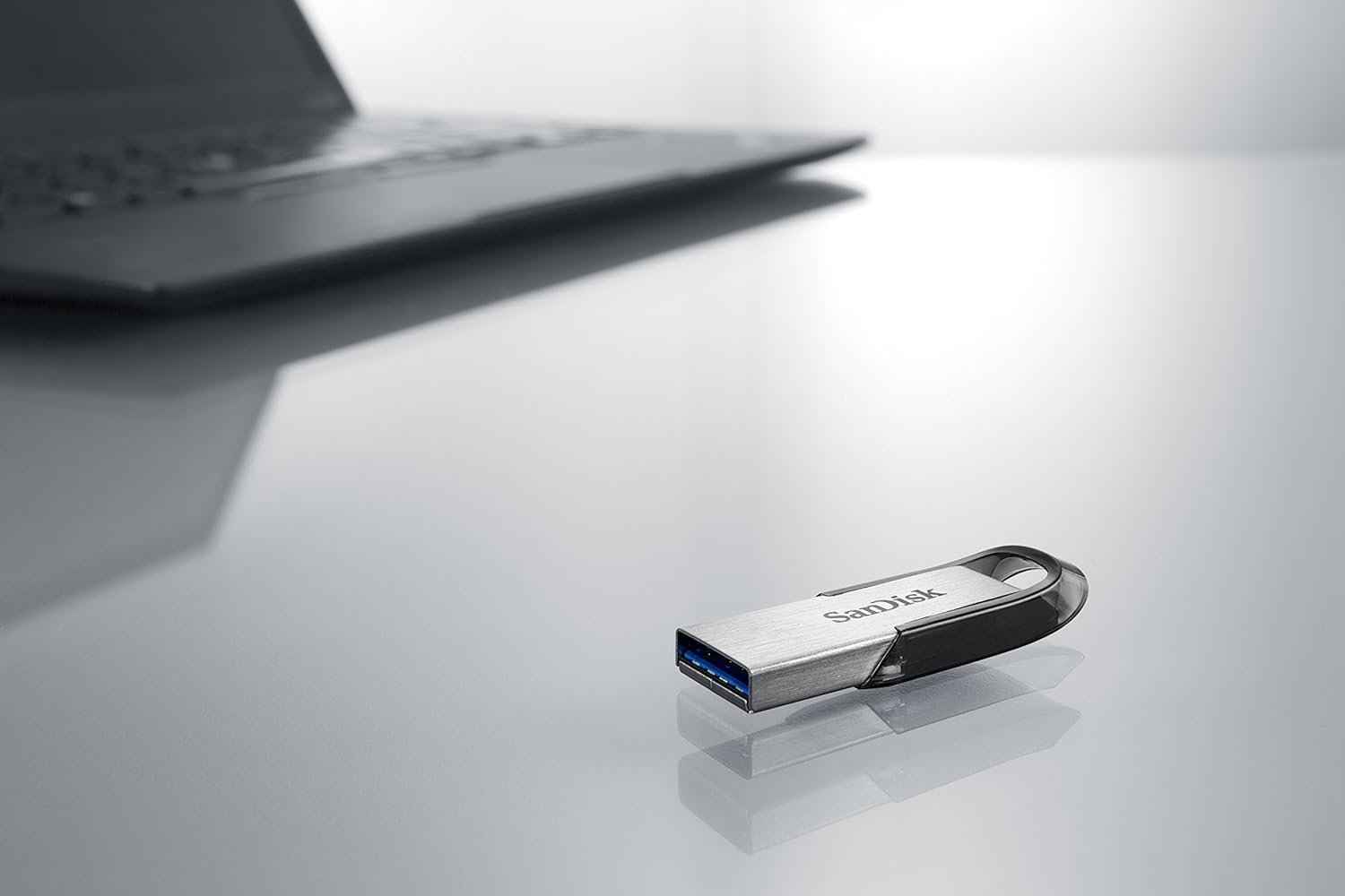 Pendrive 128 GB Memoria USB 3.0 (Velocidad de lectura hasta 150 MB/s, Protección con Contraseña, Carcasa de metal elegante y duradera, Plata) Negro - Imagen 3
